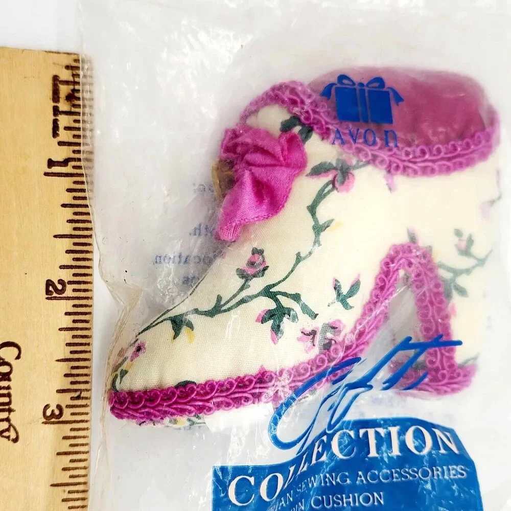 Avon Victorian Shoe Pin Cushion Pink Floral Heel Design Sewing Vintage NOS